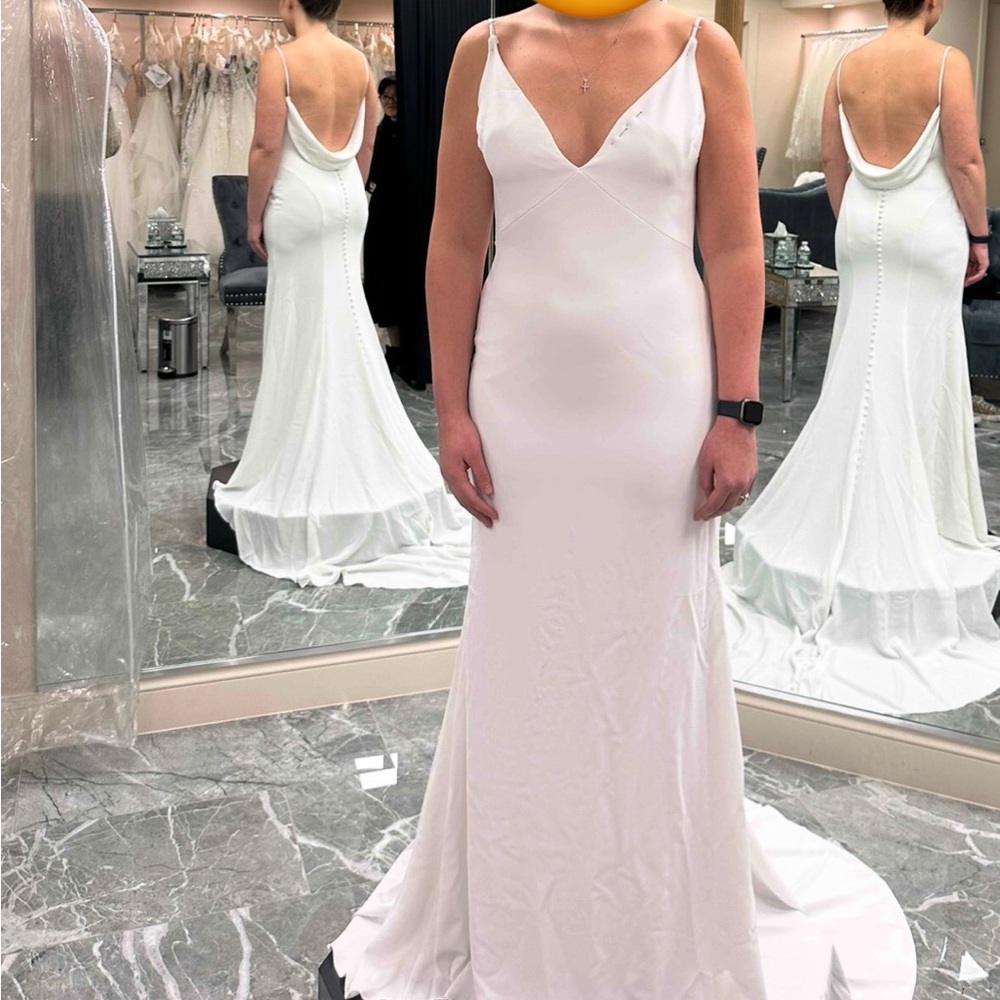 Elegant White Wedding Dress